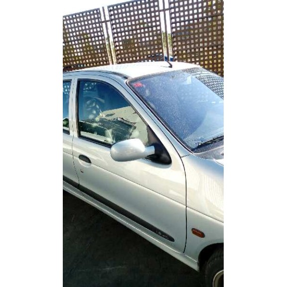 renault megane i fase 2 berlina (ba0) del año 2001