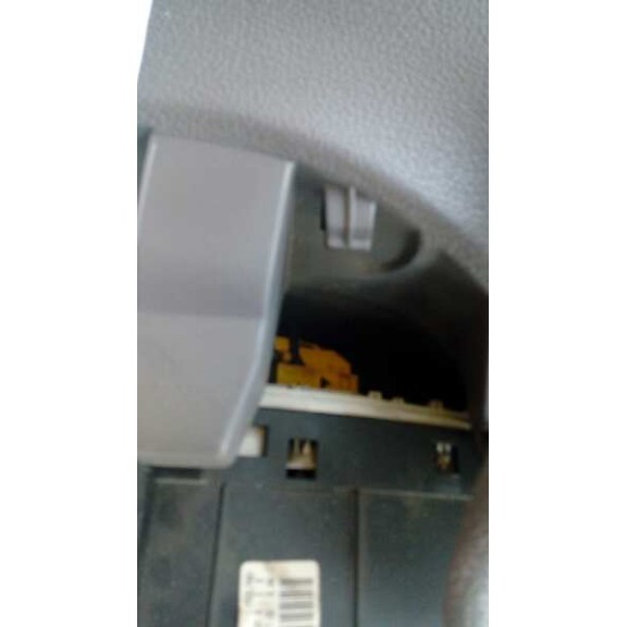 peugeot 206 berlina del año 2001