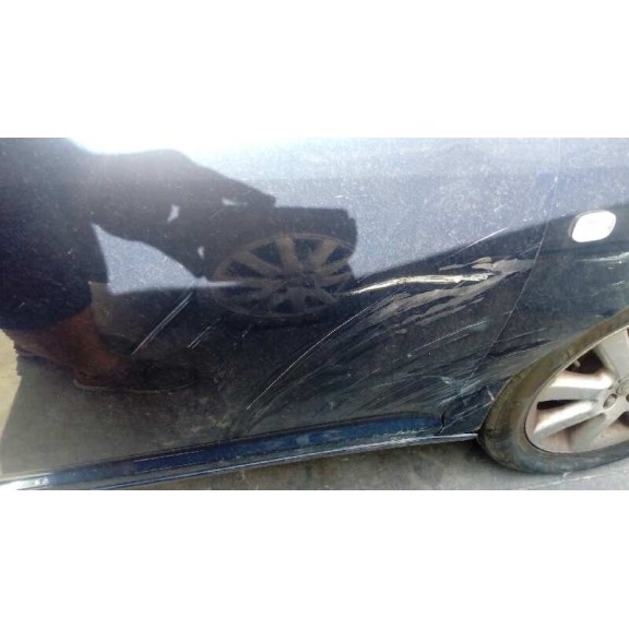 toyota avensis berlina (t25) del año 2004