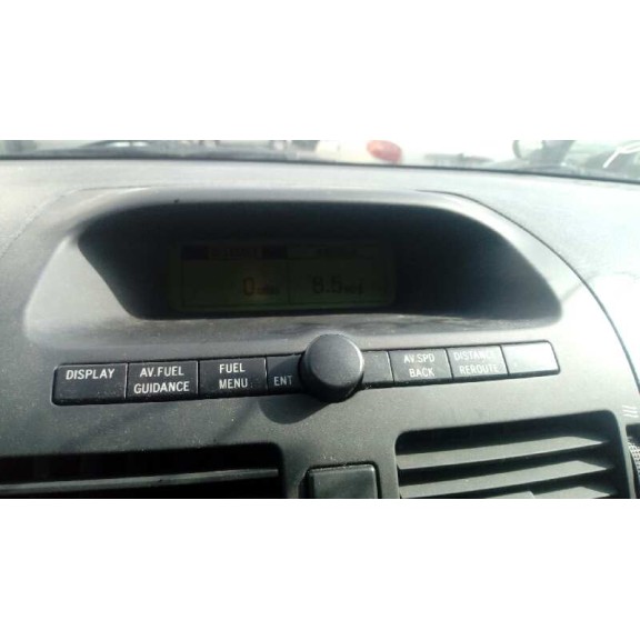 toyota avensis berlina (t25) del año 2004