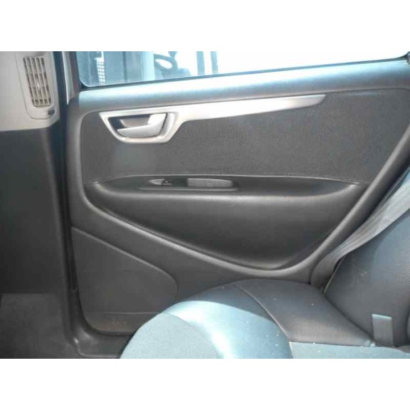 volvo xc70 del año 2004