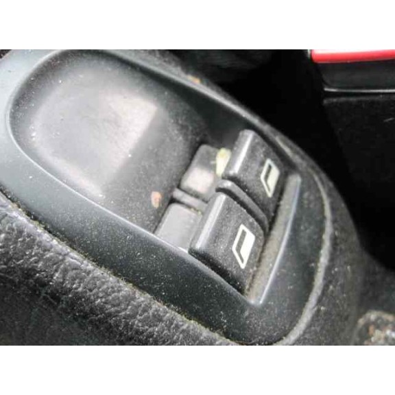 peugeot 206 berlina del año 2001