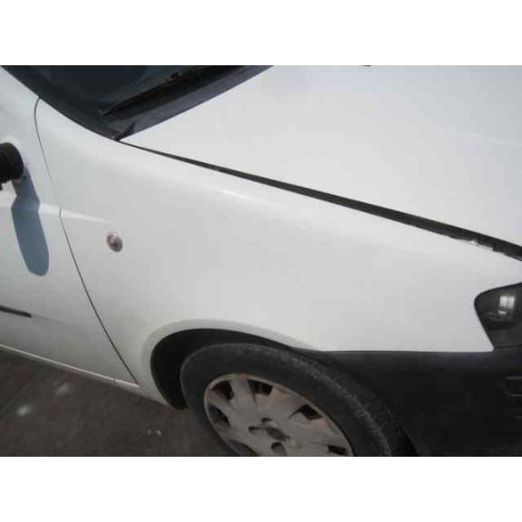 fiat punto berlina (188) del año 2000