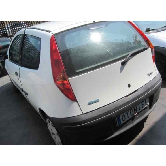 fiat punto berlina (188) del año 2000