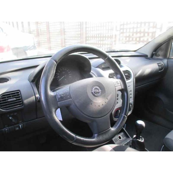 opel corsa c del año 2004