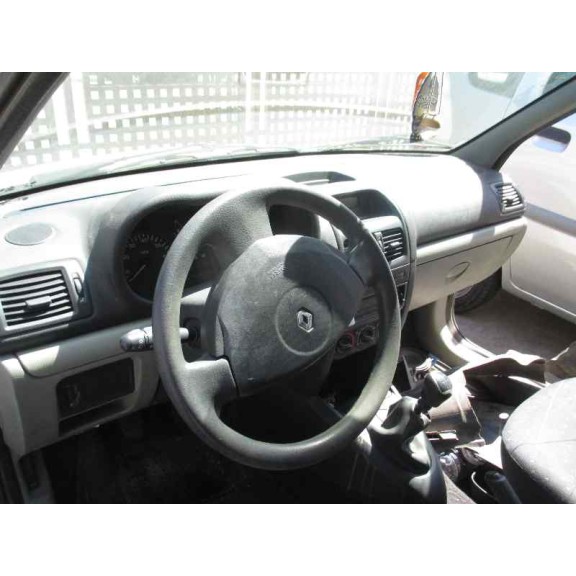 renault clio ii fase ii (b/cb0) del año 2002
