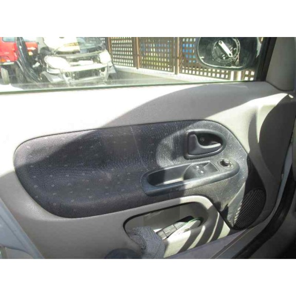 renault clio ii fase ii (b/cb0) del año 2002