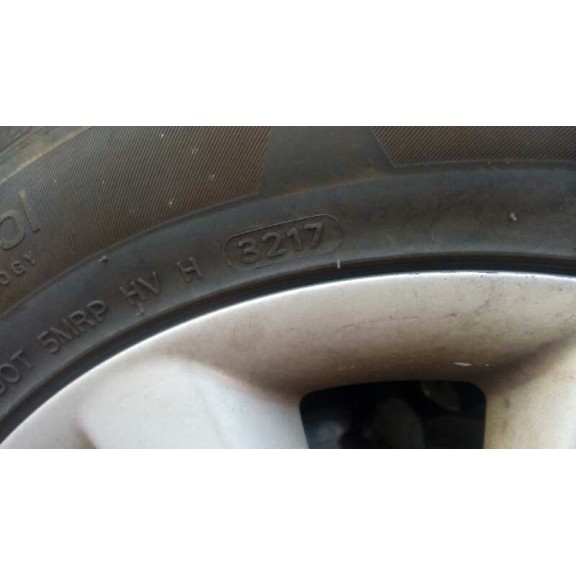 toyota avensis berlina (t25) del año 2004