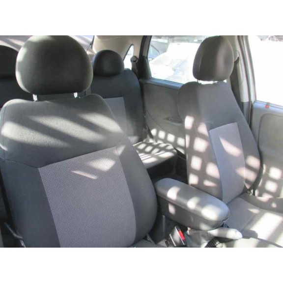 opel corsa c del año 2004