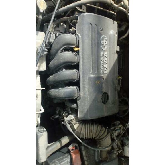 toyota avensis berlina (t25) del año 2004