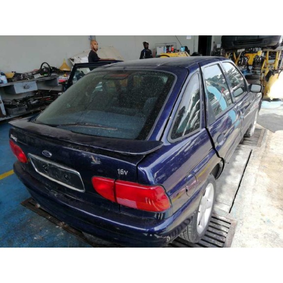 ford escort berlina del año 1998