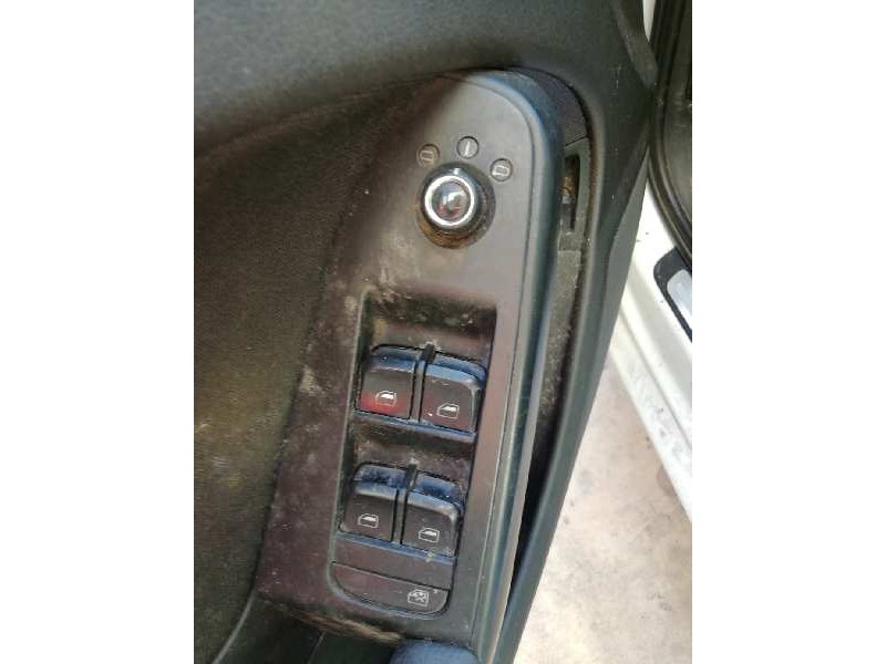 Recambio de mando elevalunas delantero izquierdo para audi a4 ber. (b8) básico referencia OEM IAM   