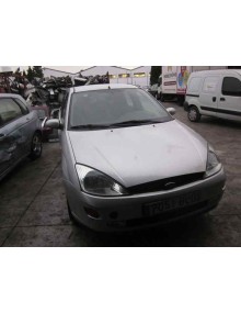 ford focus berlina (cak) del año 2001 2