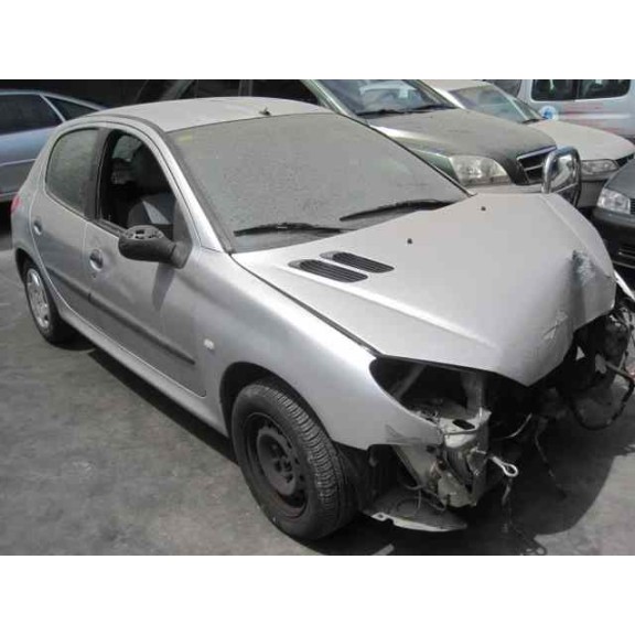 peugeot 206 berlina del año 2001