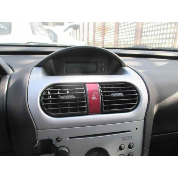 opel corsa c del año 2004