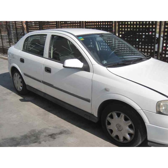 opel astra g berlina del año 2001
