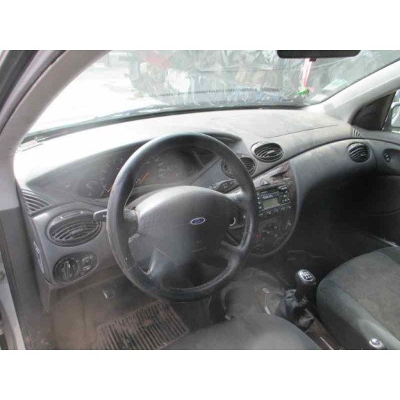 ford focus berlina (cak) del año 1999