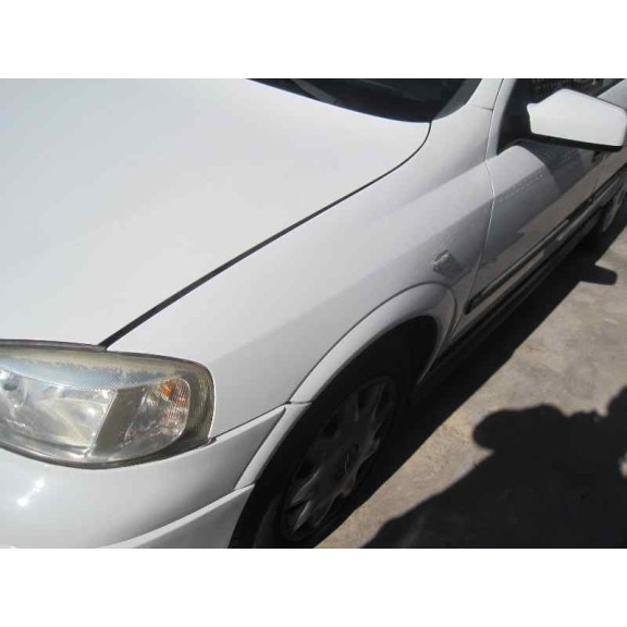 opel astra g berlina del año 2001
