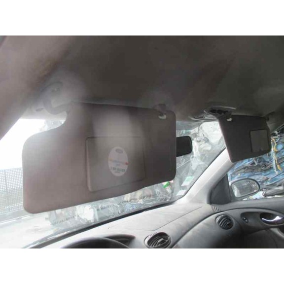 ford focus berlina (cak) del año 1999