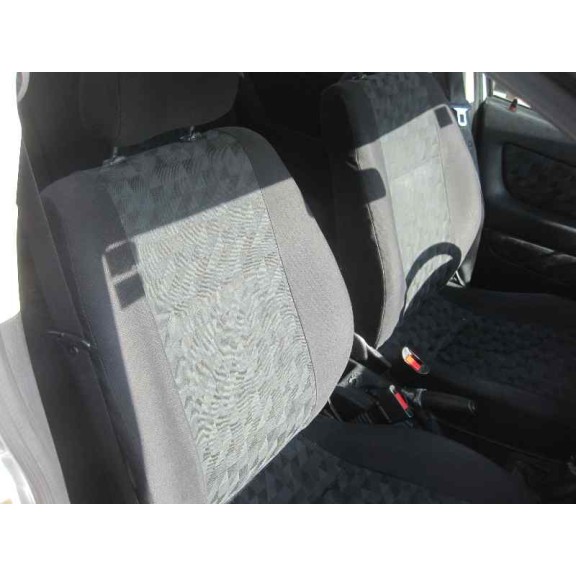 opel astra g berlina del año 2001