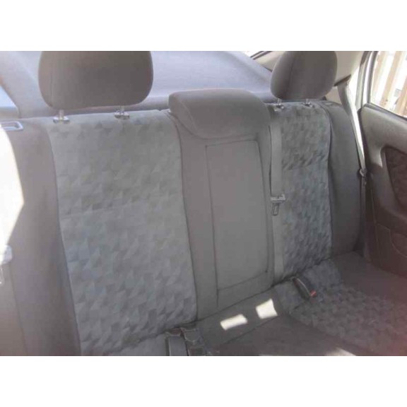 opel astra g berlina del año 2001