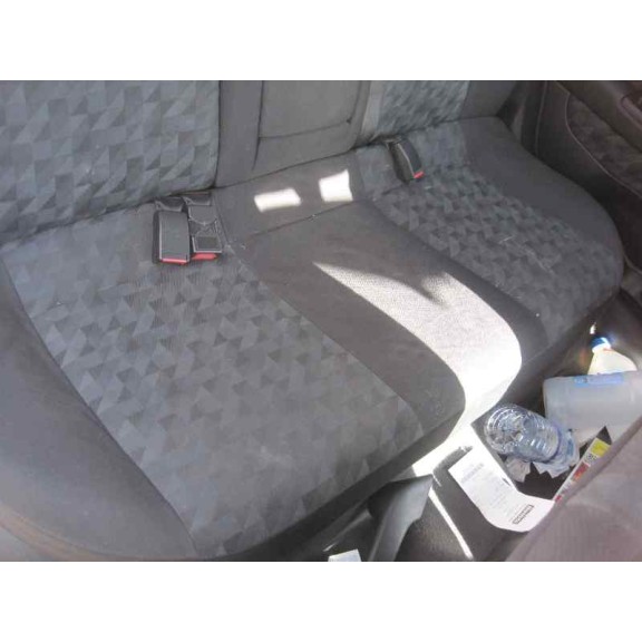 opel astra g berlina del año 2001