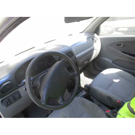 kia rio del año 2002