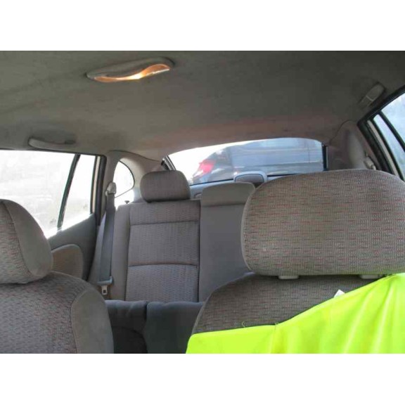 kia rio del año 2002