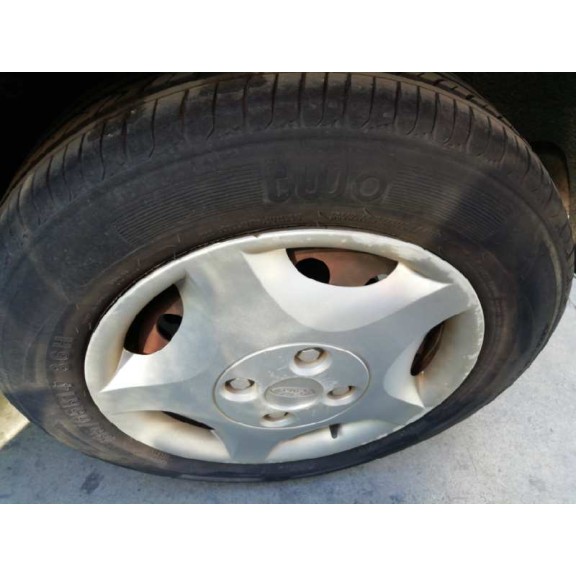 ford focus berlina (cak) del año 2002