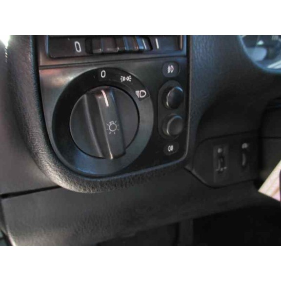 bmw serie 3 berlina (e36) del año 1995