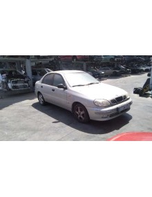 daewoo lanos del año 2000 2