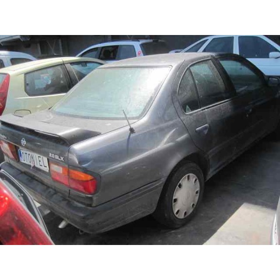 nissan primera berl./familiar (p10/w10) del año 1992