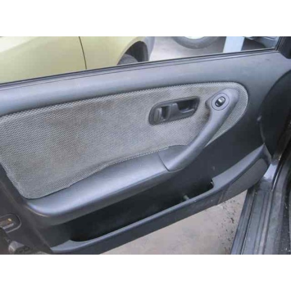 nissan primera berl./familiar (p10/w10) del año 1992