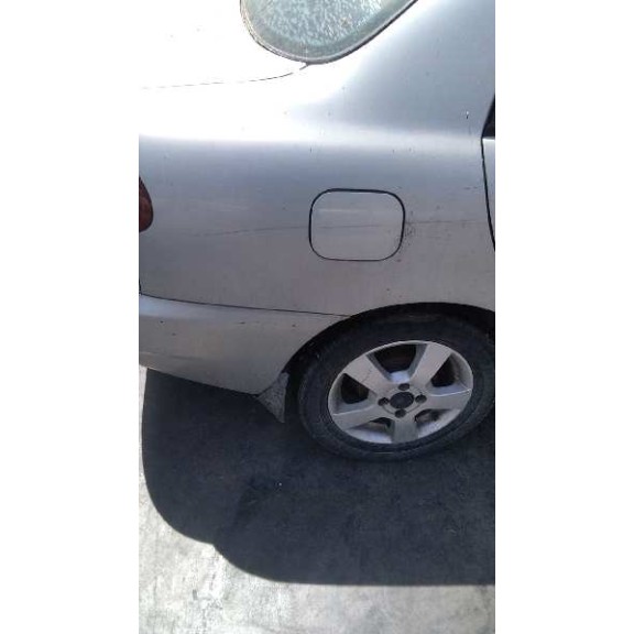 daewoo lanos del año 2000