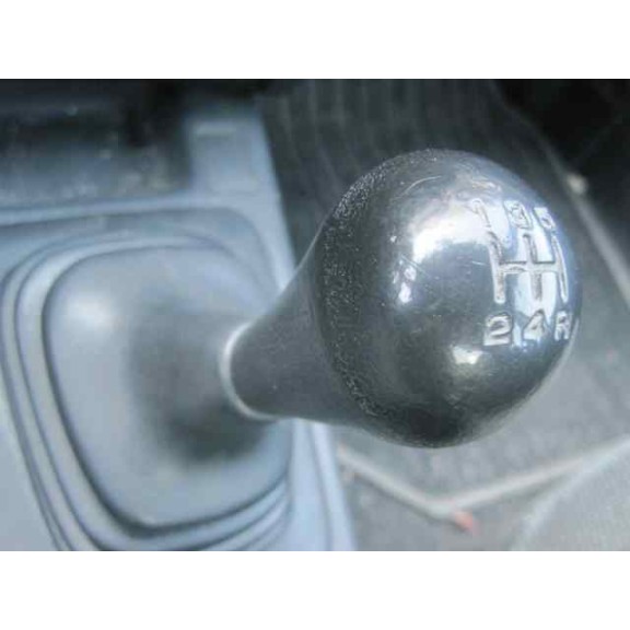 nissan primera berl./familiar (p10/w10) del año 1992