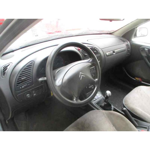 citroën xsara berlina del año 2002