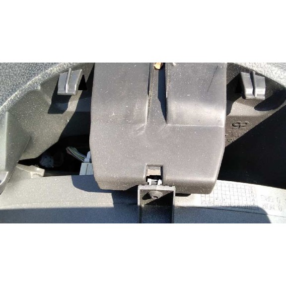 peugeot 206 berlina del año 2001