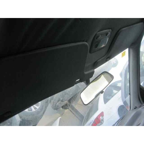 nissan primera berl./familiar (p10/w10) del año 1992