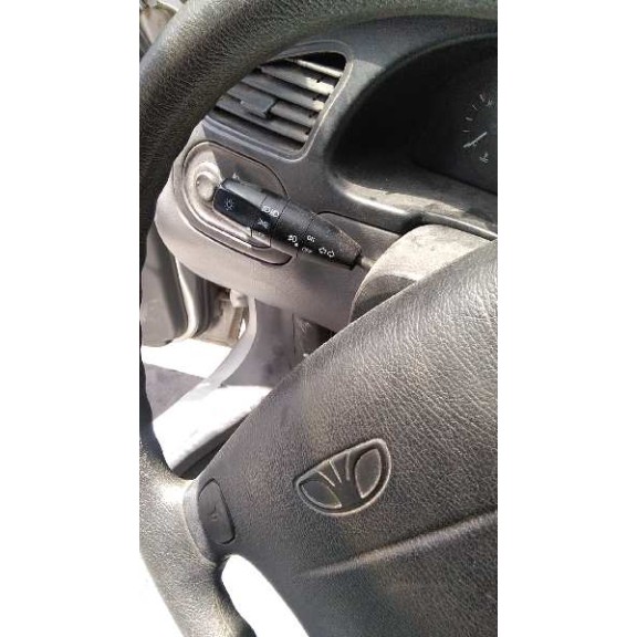 daewoo lanos del año 2000