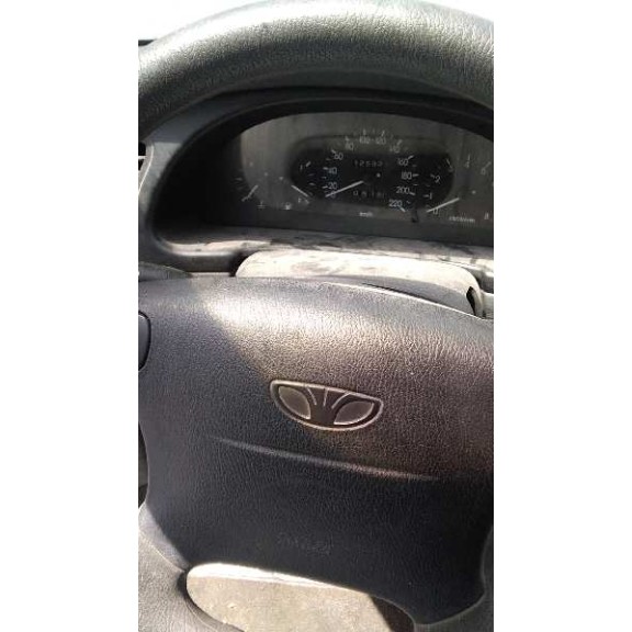 daewoo lanos del año 2000