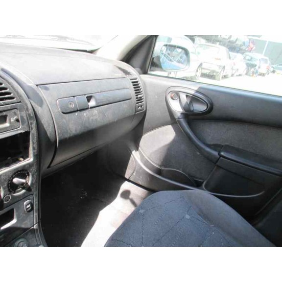 citroën xsara berlina del año 2001