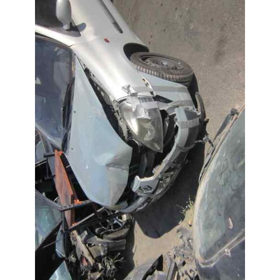 renault clio ii fase ii (b/cb0) del año 2001