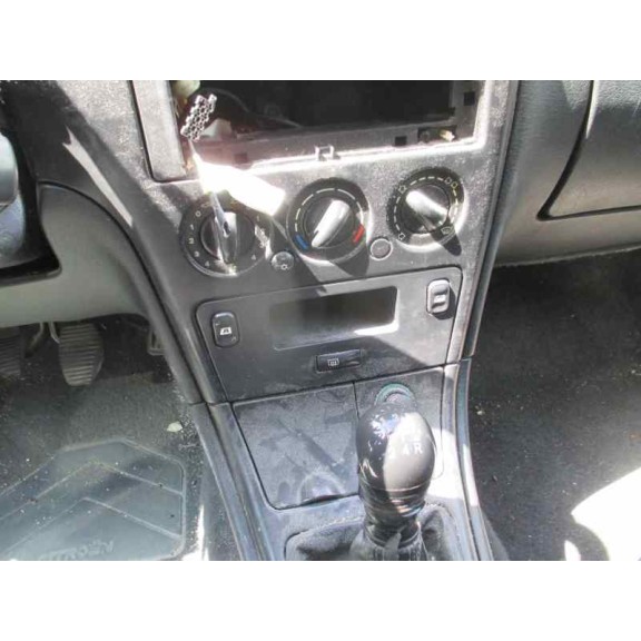 citroën xsara berlina del año 2001