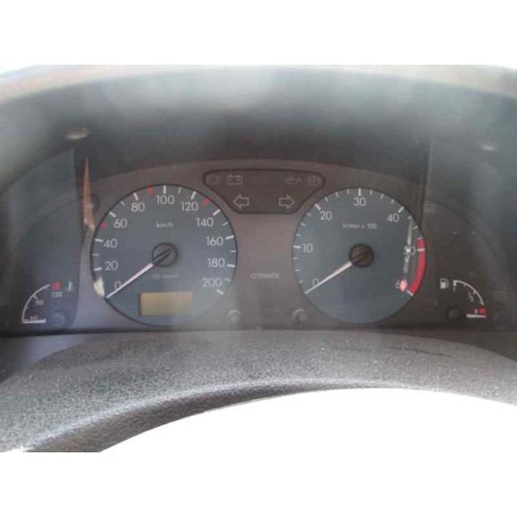 citroën xsara berlina del año 2000