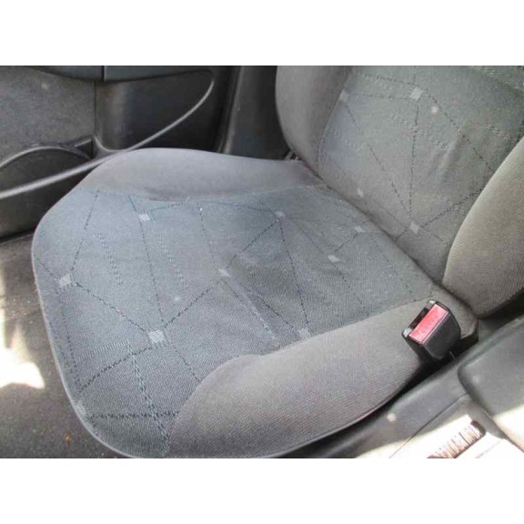 citroën xsara berlina del año 2001