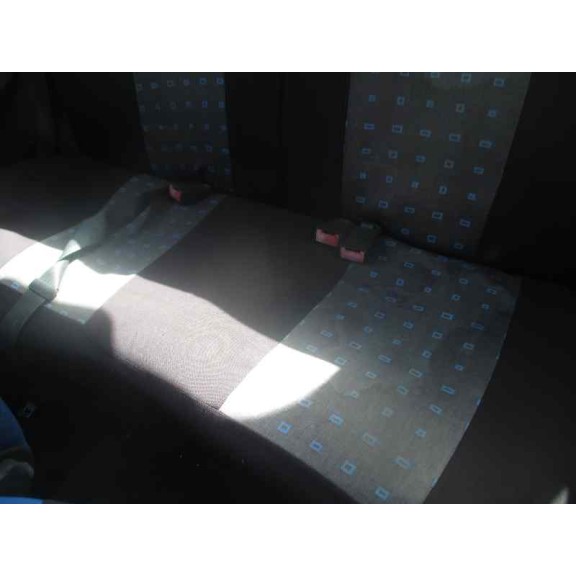 fiat punto berlina (188) del año 2001