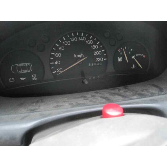 ford fiesta berlina del año 1998