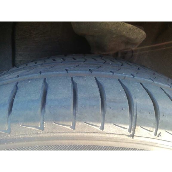 volkswagen golf iv berlina (1j1) del año 2001