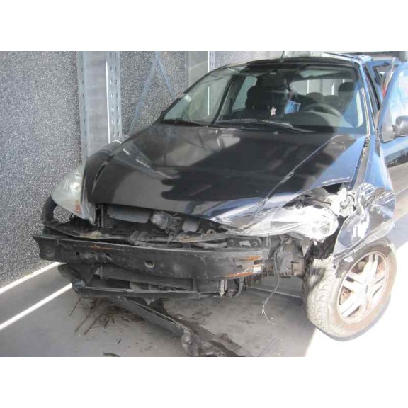 ford focus berlina (cak) del año 2004