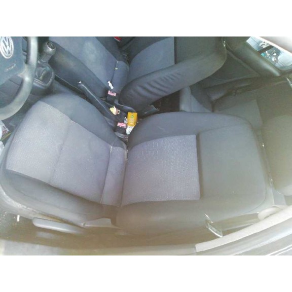 volkswagen golf iv berlina (1j1) del año 2001